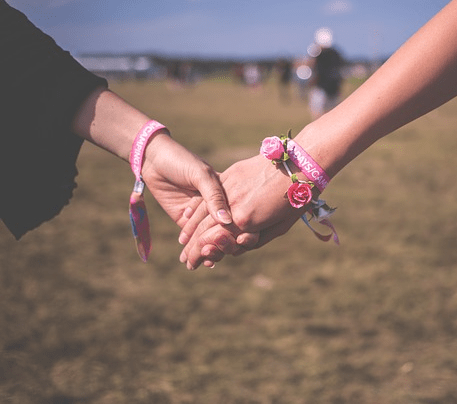 parejas confinadas en casa